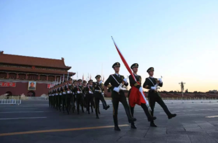 北京看升国旗从哪个门进-北京升国旗在哪个地方看合适