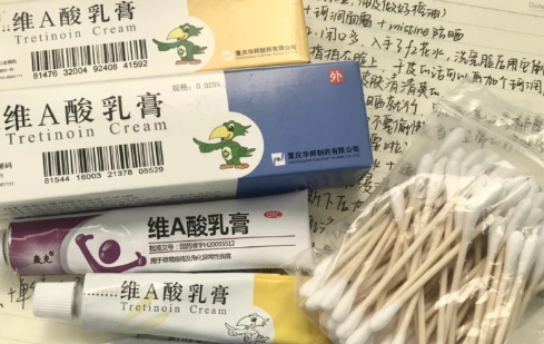 维a酸乳膏是催熟痘痘的吗-用维a酸乳膏爆痘正常吗