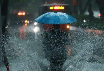 暴雨是不是下一会就停了-暴雨一般下多久会停