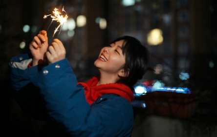 今年金鹰女神是谭松韵吗2022-今年金鹰女神是谁