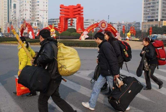 过年回家报备是暂住地还是户口所在地-返乡报备是在所在地还是居住地