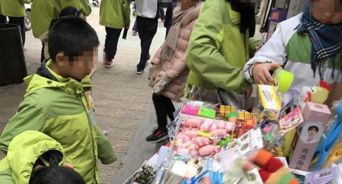 学校门口抽奖游戏属于犯法吗-小学门口抽奖谁能管