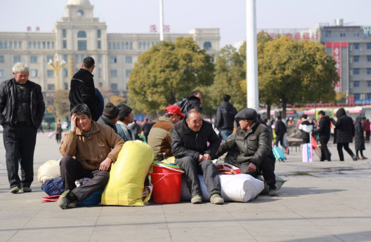 返乡后原地区变中风险需要隔离吗-回家后之前居住地成中风险区怎么办