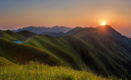 武功山可以到了山顶在定住宿吗-去武功山玩提前多久定住宿