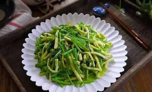 芦蒿吃叶子还是杆子-芦蒿吃叶子还是吃根