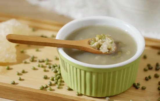 绿豆汤直接煮好还是绿豆泡一下好-煮绿豆汤绿豆要不要泡一下