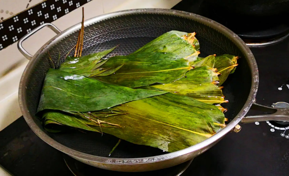 干粽叶好还是新鲜粽叶好-干粽叶和鲜粽叶哪个包粽子更香