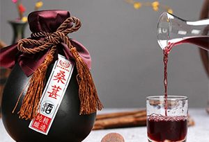 一斤桑葚泡几斤白酒比较好？桑葚酒的制作方法