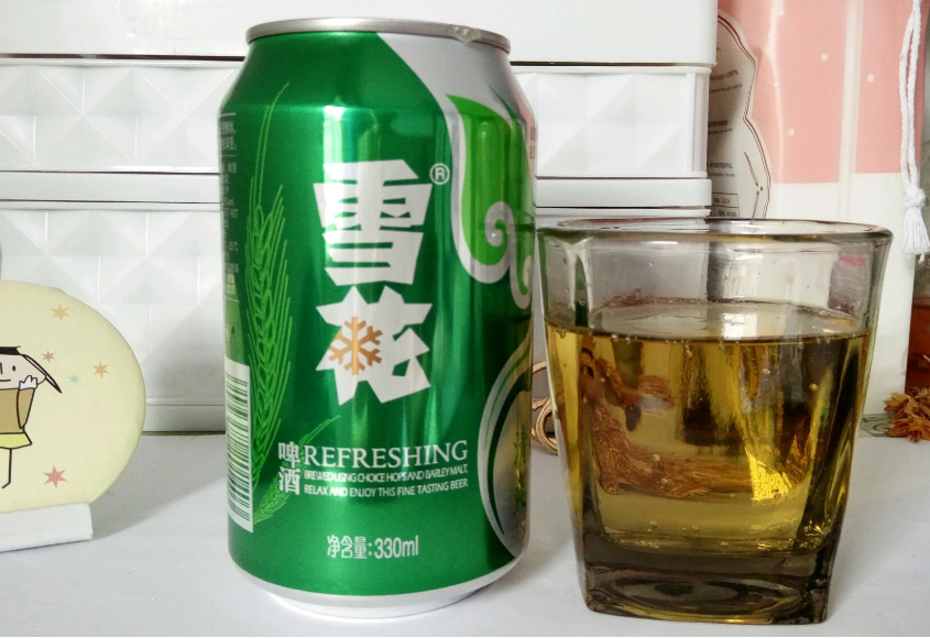 雪花啤酒多少钱一瓶，价格低至两元仍不失口感