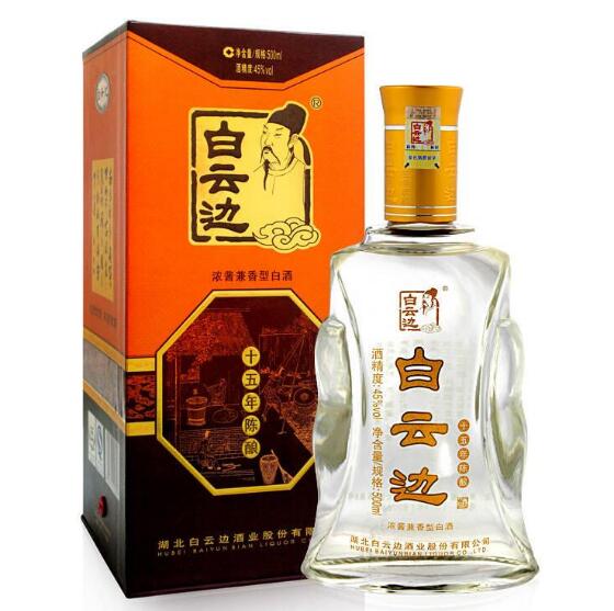 年份酒是什么意思与普通酒的区别，窖藏时间长的酒但大多不正宗