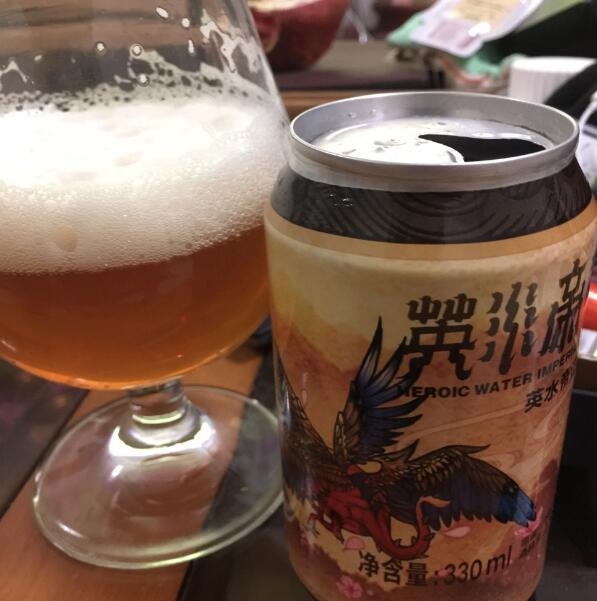 高大师英水帝江啤酒怎么样，整体口感偏甜淡一点不像美式ipa