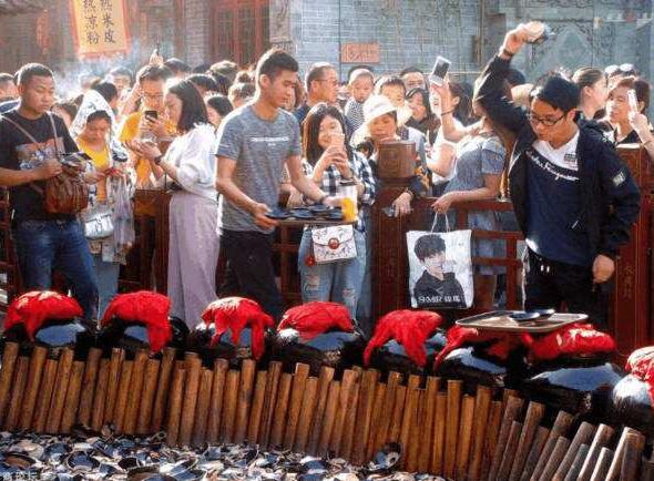 摔碗酒是哪里的风俗意味着什么，恩施土家族纪念巴蔓子的习俗