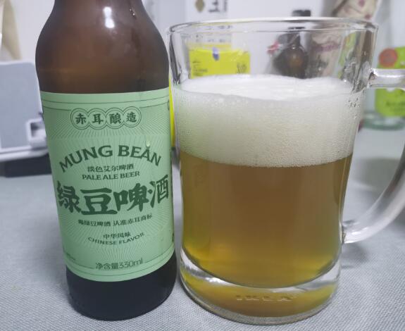 赤耳酿造绿豆啤酒那生产的，浙江喜盈门啤酒公司生产口感比较水