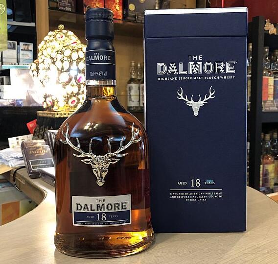 大摩dalmore威士忌18年价格1600，大胆强健的口感让人印象深刻