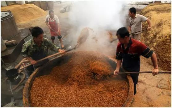 酱香酒的基酒是什么，是七轮次取酒得到原浆酒口感风味各不相同