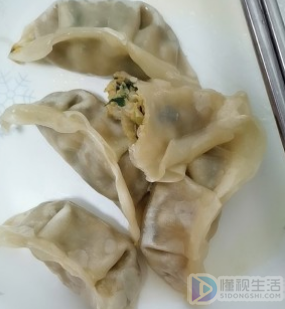 饺子冻成一坨了怎么办