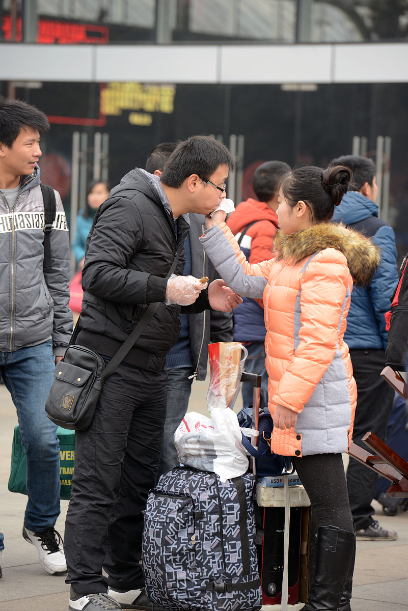 被别人克的表现 女人克夫表现 