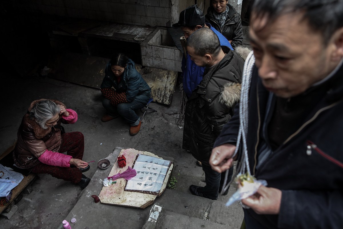 很多人的八字一样怎么算 同一个人的八字算出不同 