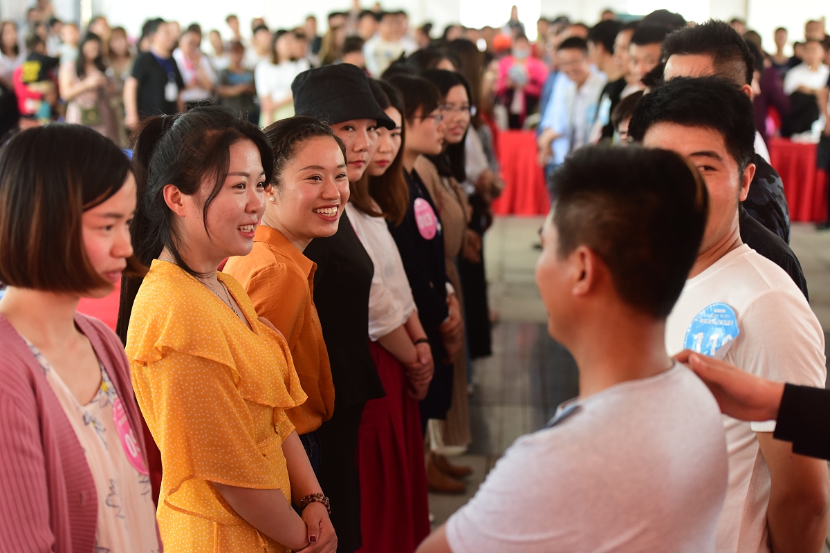 梦见别人结婚的场面 做梦梦到自己参加别人的婚礼 