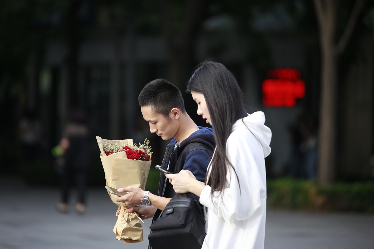 周易算命免费婚姻配对 周易算命测运势 