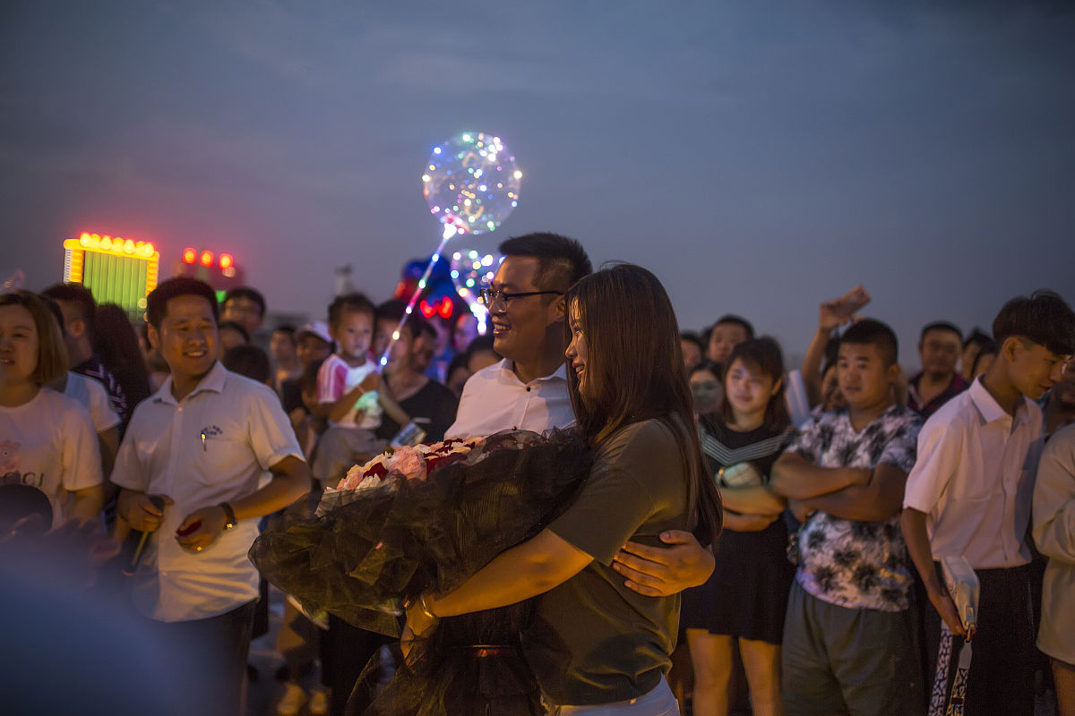 梦到别人结婚什么预兆 梦见别人结婚的各种解释 