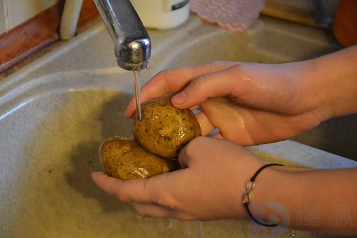 塑料洗菜盆有毒吗