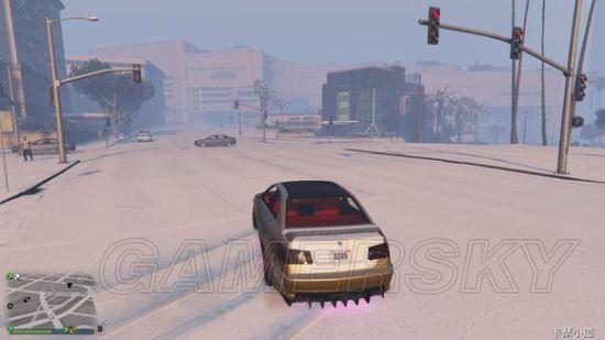 《GTA5》卡林福多与莎夫特V12雪地漂移测试