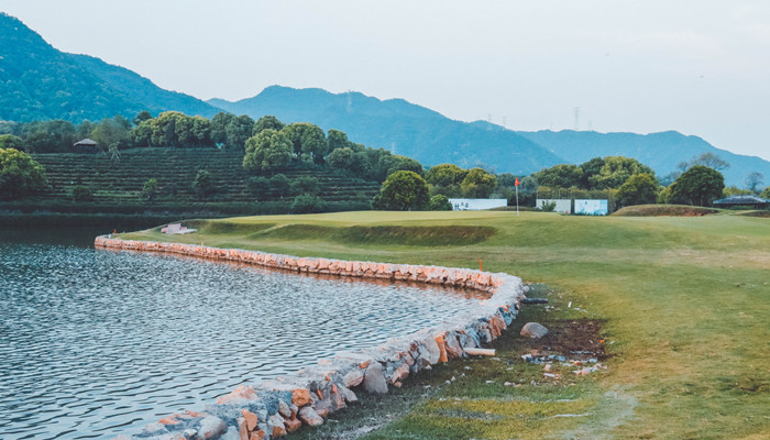 淮河起源地和终点 