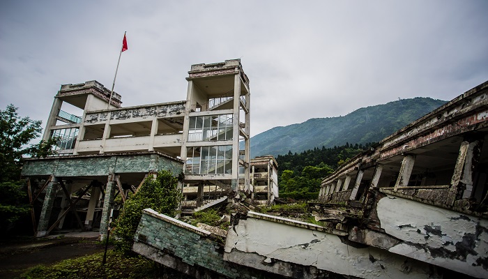 梦见地震楼塌了是什么意思 