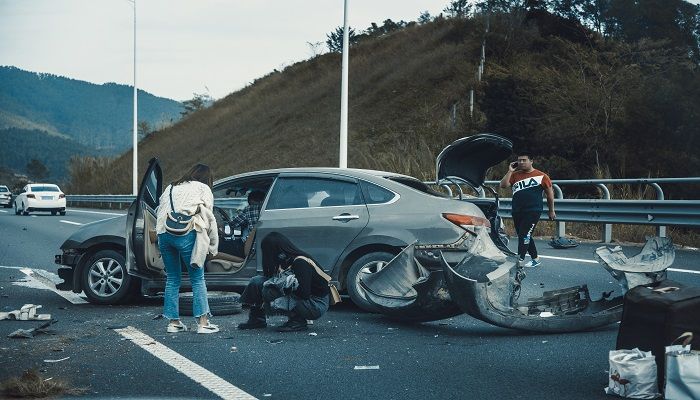 梦见朋友出车祸死了是什么意思 周公解梦 