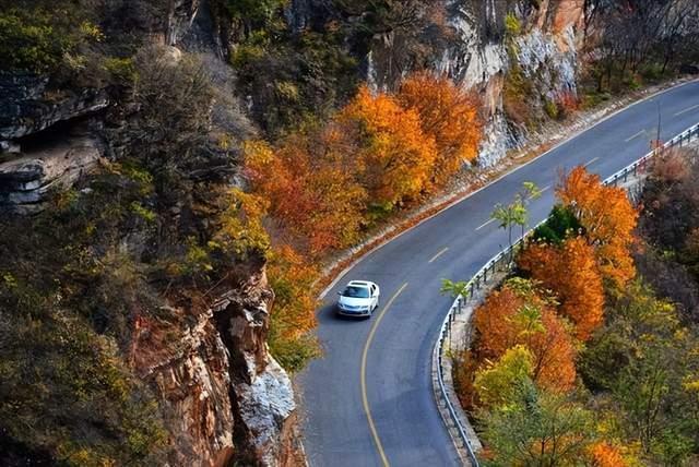 北京的“魔鬼公路”，堪比秋名山，是北京的最美悬崖公路