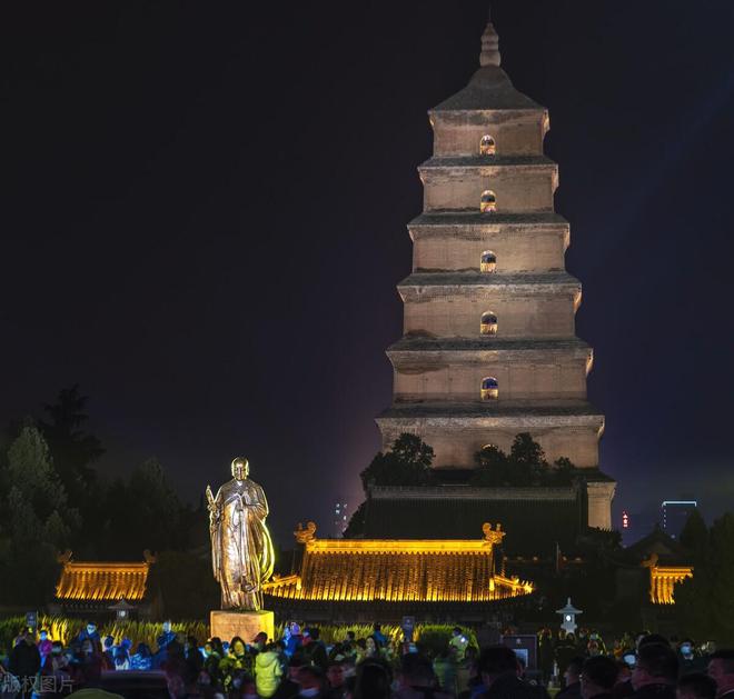 世间最美的火车旅行，从北京到拉萨，一眼看遍大美中国