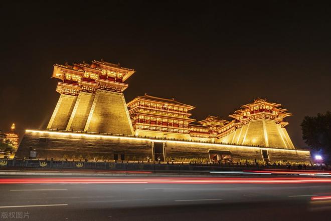 世间最美的火车旅行，从北京到拉萨，一眼看遍大美中国