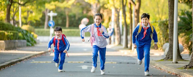 三年级孩子谈恋爱家长引导_三年级孩子谈恋爱家长如何教育