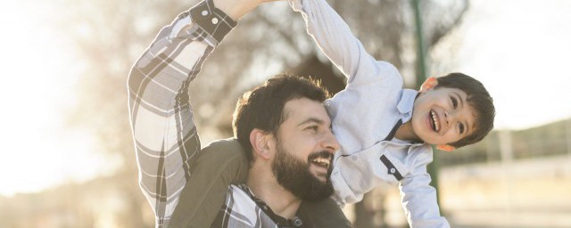 怎么教育孩子不要讹人_如何教育孩子诚实不讹人