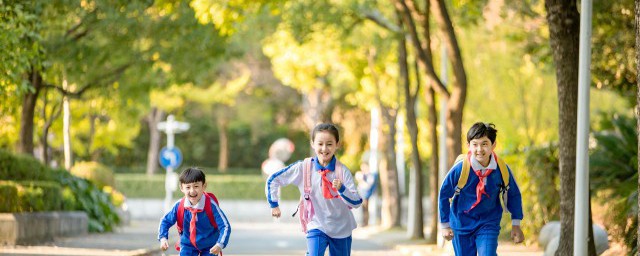 怎么培养孩子的胆子大点_如何培养孩子的胆子大点