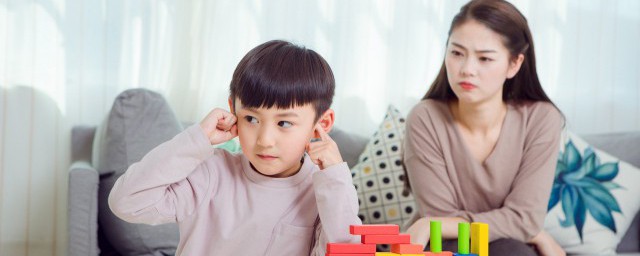 怎么集中孩子注意力_怎么训练孩子注意力集中