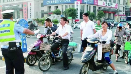 电动车新国标实施后，这类车上路将被抓