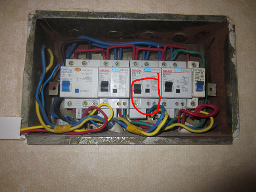 家里电路老是跳闸的紧急解决办法
