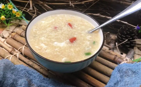 电饭煲熬粥保温一夜第二天还能喝吗_粥在电饭煲里保温一晚上有害吗