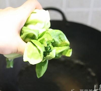 梅干菜扣肉怎么做好吃（梅干菜扣肉的家常做法图解）