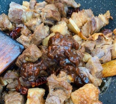 牛肉和豆腐能一起吃吗（分享牛肉炖豆腐的家常做法）