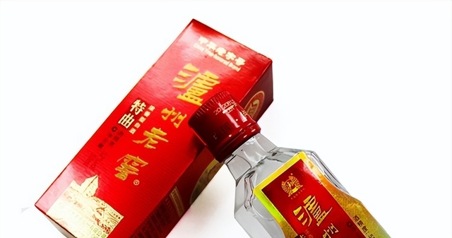 结婚用酒用什么白酒好 价格(结婚用什么白酒比较好)