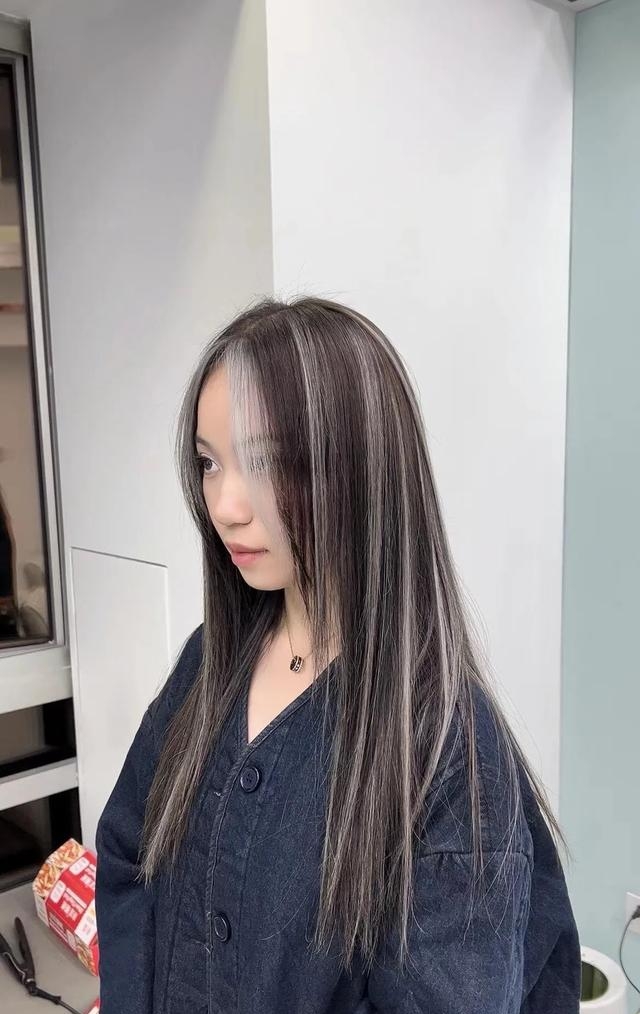 2022女生最新流行发型有哪些（种草美女最喜欢的16款发型大图）