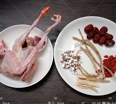 鸽子汤用什么材料炖（大补的鸽子汤做法步骤）