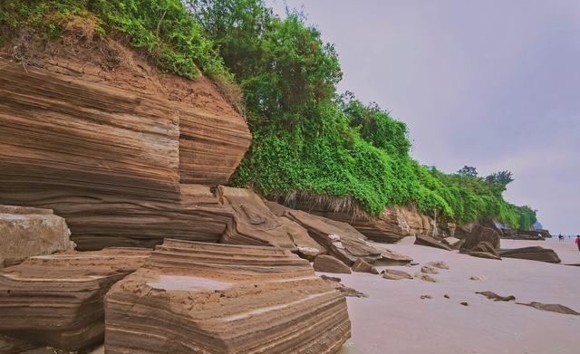 广西好玩的景点排名榜推荐（广西旅游必去的10大景点）