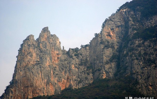 长江三峡指的是哪三峡呀（给你们详细介绍长江三峡）