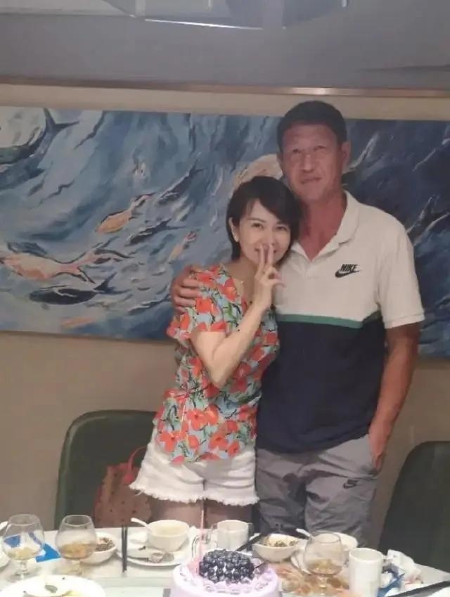 结婚18年什么婚？(结婚18周年年是什么婚)