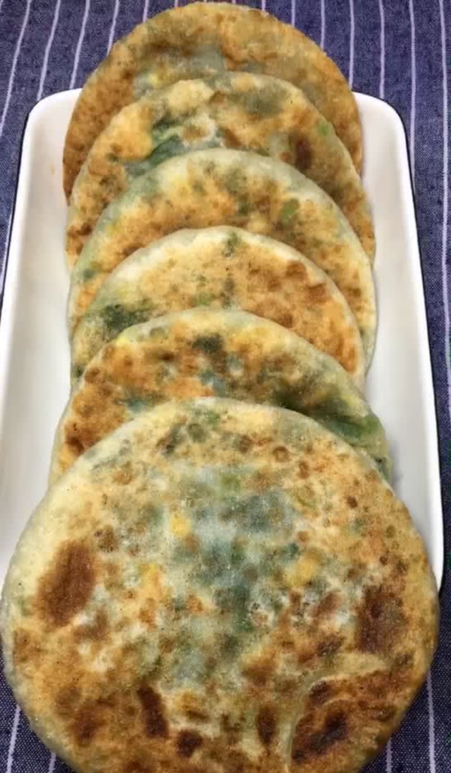 馅饼和面用冷水还是热水呢（好吃美味的大馅饼做法图解）