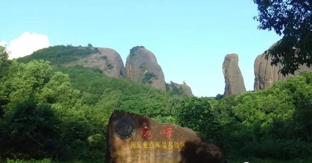 江西什么山最出名（盘点一生必去的江西8大名山）